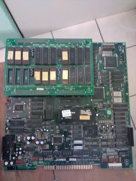 IMG_20150205_212249.jpg (1.82 MiB) Visto 7686 veces Alien Storm de SEGA PCB